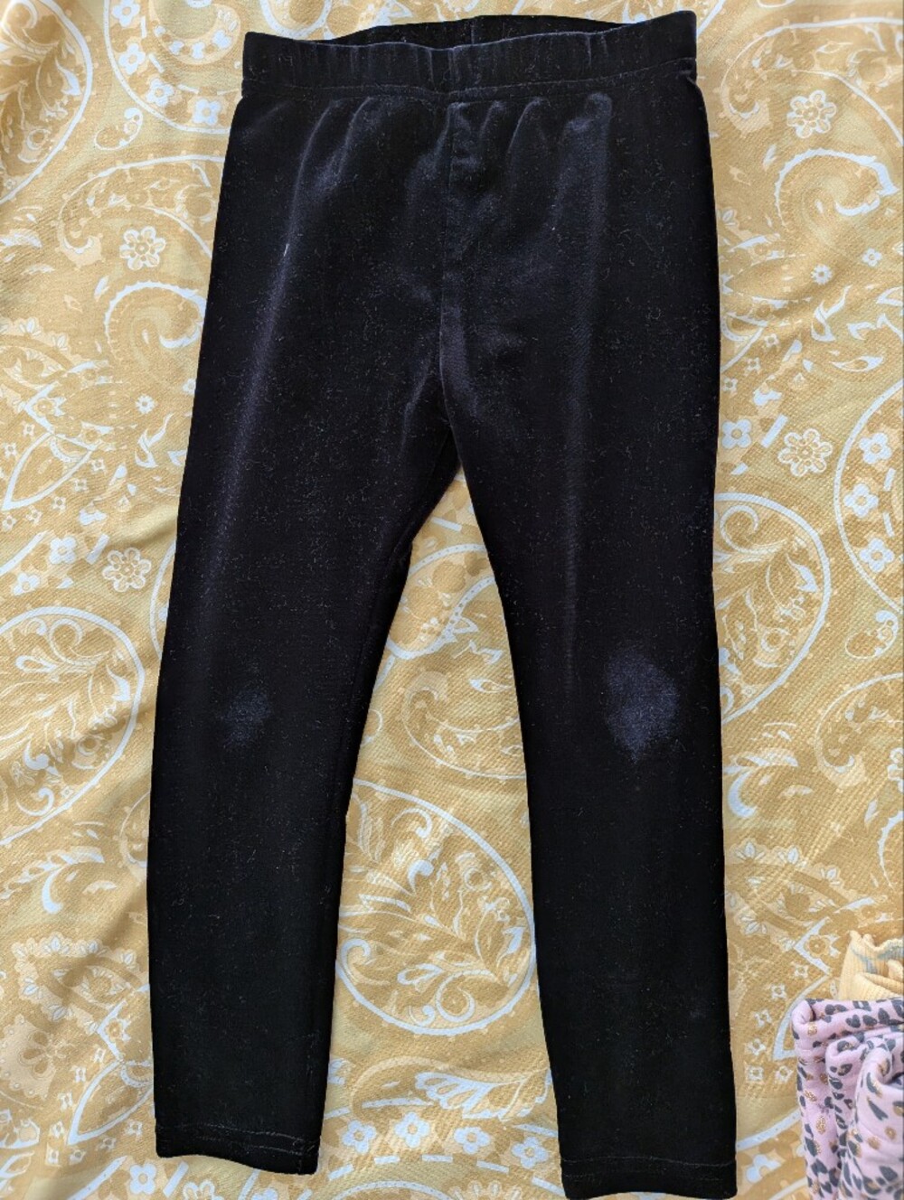 🍎 2 for $5 Velvet fabric Pant 2-3Y